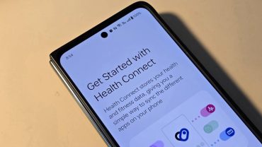Smartphone screen showing Samsung Health app syncing steps data to Google Fit via Health Connect interface